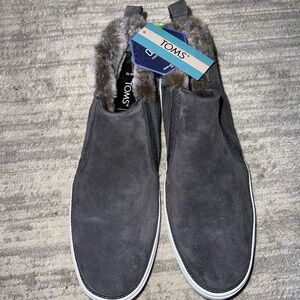 TOMS shoes
